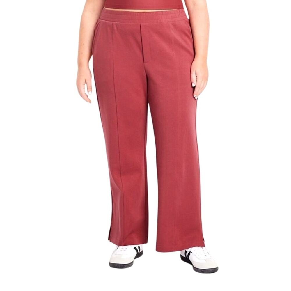 Old Navy Women's Medium Solid Red Dynamic Fleece Wide Leg High Rise Sweatpants